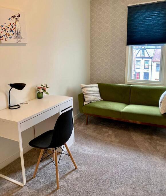 Apartment Desirable Lawrenceville Area *