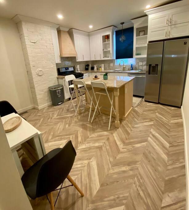 Desirable Lawrenceville Area Apartment Pittsburgh