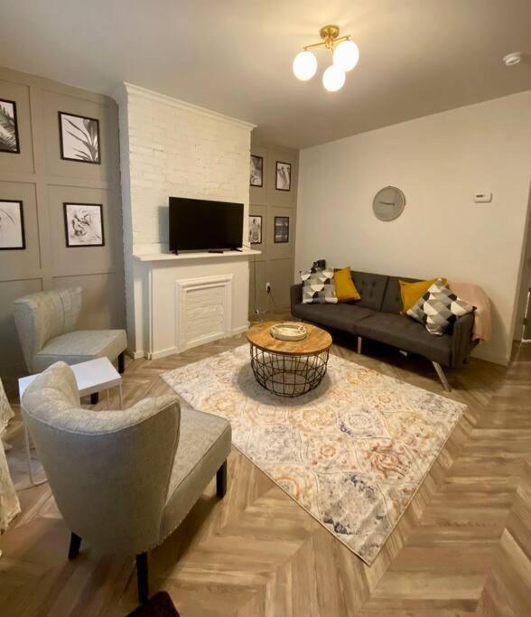 Desirable Lawrenceville Area Apartment