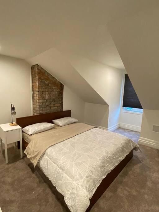 Apartment Desirable Lawrenceville Area *